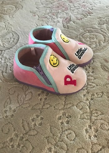 Kız Çocuk Pembe Kaydırmaz Bantlı Ev Terliği - Görsel 2