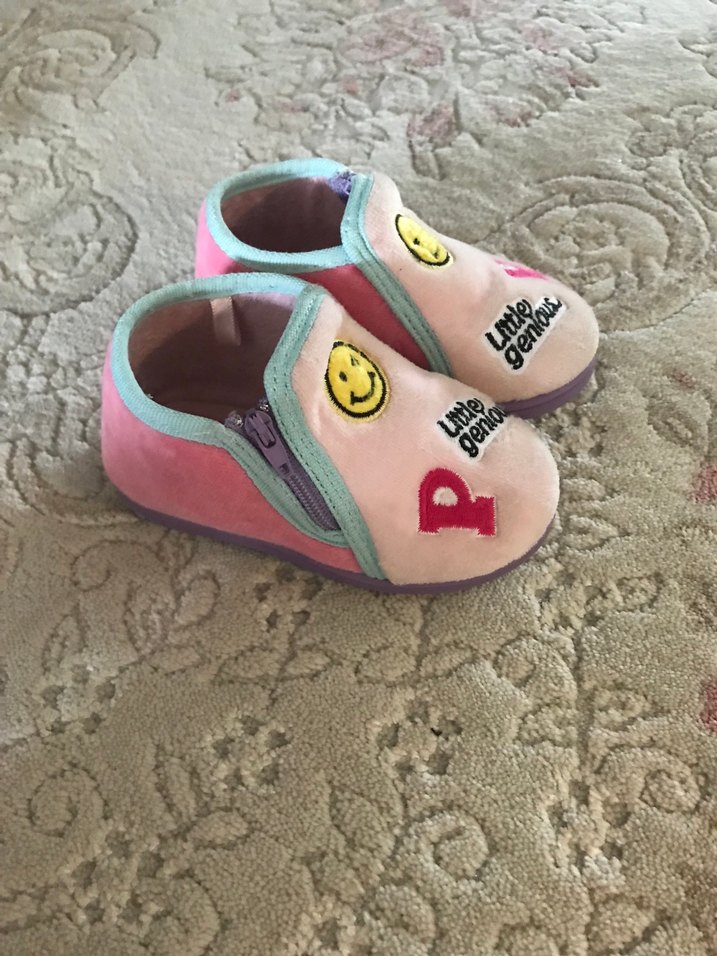 Kız Çocuk Pembe Kaydırmaz Bantlı Ev Terliği - Görsel 2