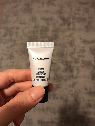 Mac strobe cream