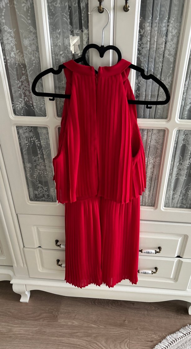 Kırmızı Piliseli Mini Abiye Elbise - Görsel 2