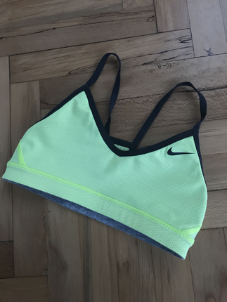 xs Beden Nike sporcu sutyeni