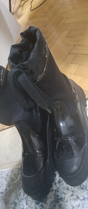 40 Beden Zara yağmur botu
