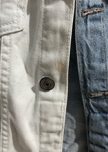 Düğmeli Beyaz ve Mavi Denim Kadın Ceket - Görsel 2