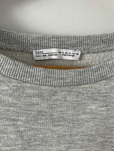 Zara Uzun sweatshirt