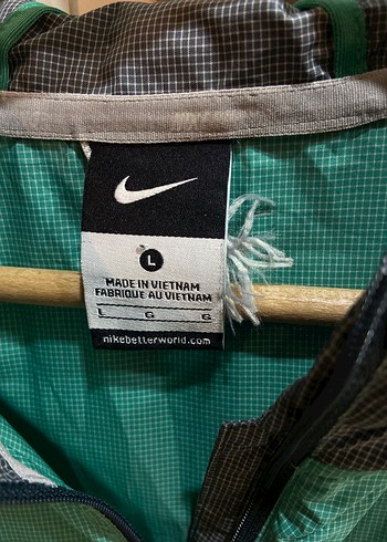 Nike Kadın Yeşil Gri Kapüşonlu Rüzgarlık - Görsel 2