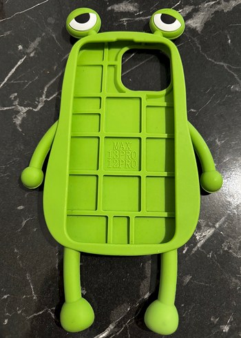 13 Pro Max Yeşil Kurbağa Figürlü Telefon Kılıfı - Görsel 2