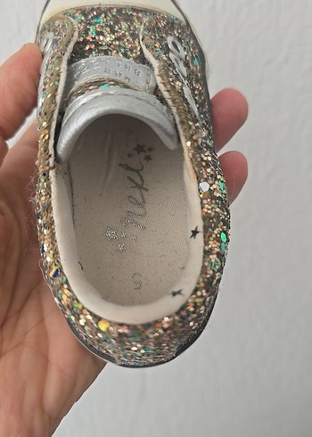 next marka Parlak Pul Detaylı 21.5 numara Kız Çocuk Ayakkabısı - Görsel 5