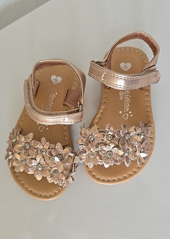 Kız Çocuk ucuk pembe Bej arası  Çiçekli Tokalı Sandalet ayakkabı - Görsel 3