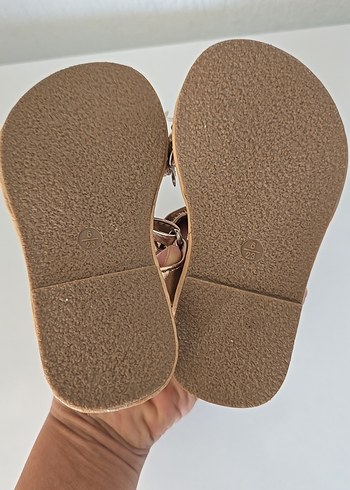 Kız Çocuk ucuk pembe Bej arası  Çiçekli Tokalı Sandalet ayakkabı - Görsel 5