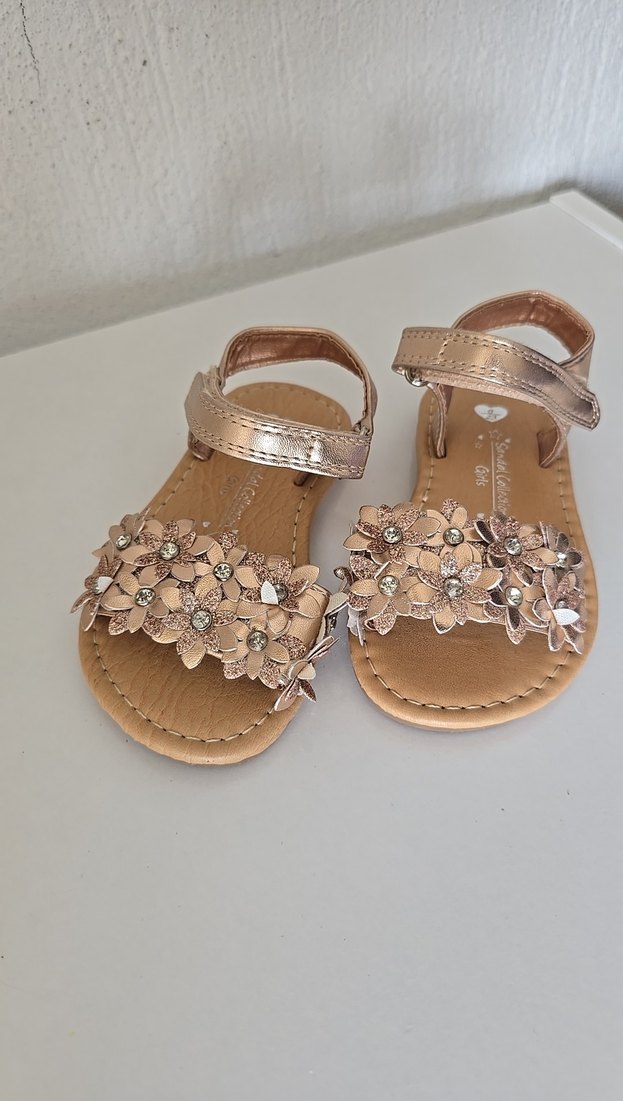 Kız Çocuk ucuk pembe Bej arası  Çiçekli Tokalı Sandalet ayakkabı - Görsel 2