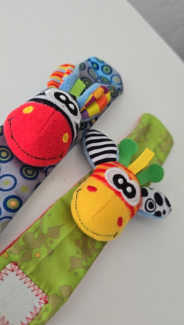 Renkli Bebek Diş Kaşıyıcı ve Çıngırak - Görsel 2