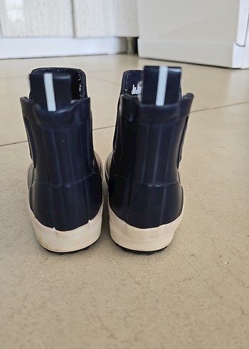 jojo marka 23 numara yağmurluk çizme - Görsel 3