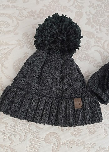 next marka Gri Örgü Kadın Bere ve Eldiven Seti - Görsel 3