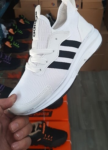 Kadın spor ayakkabı yeni 