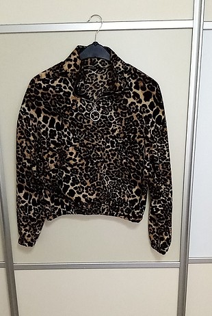 Leopar desen uzun kollu beli ve kolları lastilki cepli kısa swe