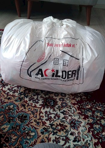 4 çift kadın bot