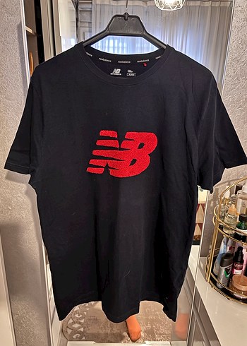 Siyah New Balance Baskılı Erkek Tişört