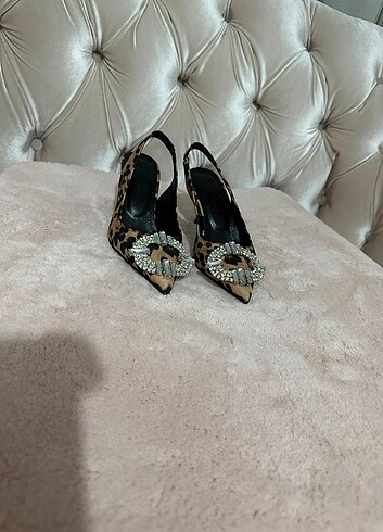 36 Beden ZARA MODEL TAŞLI STİLETTO
