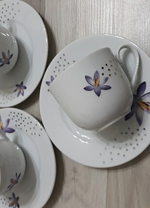 6li set 2 takım fıncan gonderılecektır