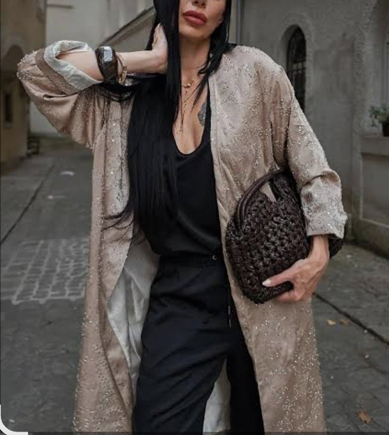 Zara pullu boncuklu işlemeli saten kimono( xs/s) — görsel 3/19