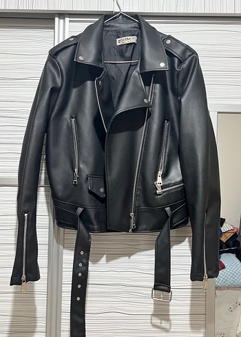Kadın Siyah Deri Biker Ceket