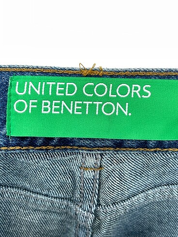 29 Beden çeşitli Renk Benetton Jean / Kot %70 İndirimli.