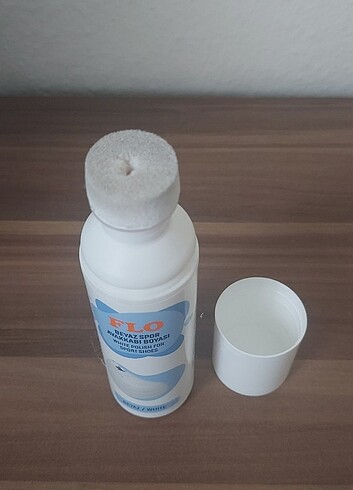 Beyaz spor ayakkabı boyası - Görsel 3