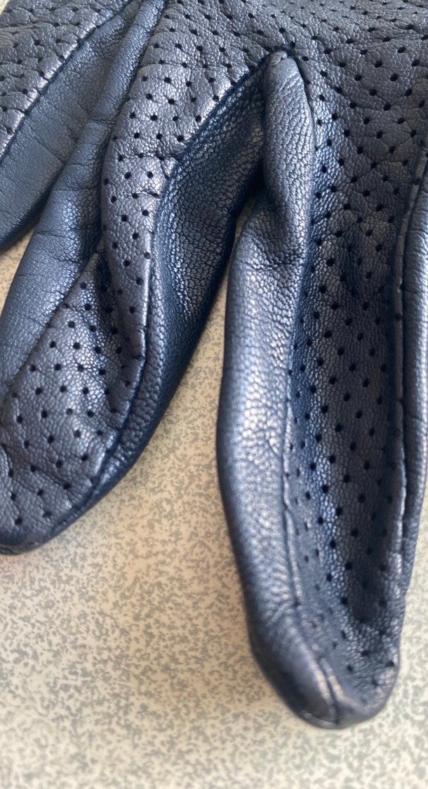 Kemer Detaylı Lacivert Deri Kadın Eldiveni - Görsel 5