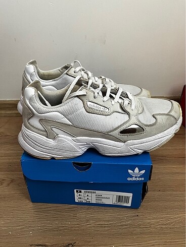 Nike falcon