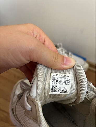 42 Beden beyaz Renk Nike falcon