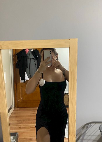 Zara Siyah Askılı Yırtmaçlı Elbise
