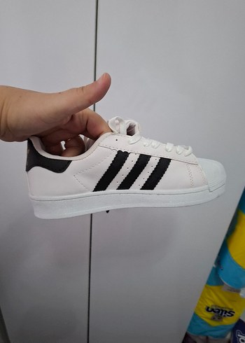 adidas Spor Ayakkabı