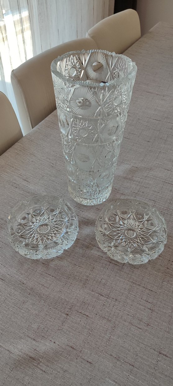 Desenli Şeffaf Cam Vazo ve 2 adet Küllük Seti - Görsel 2