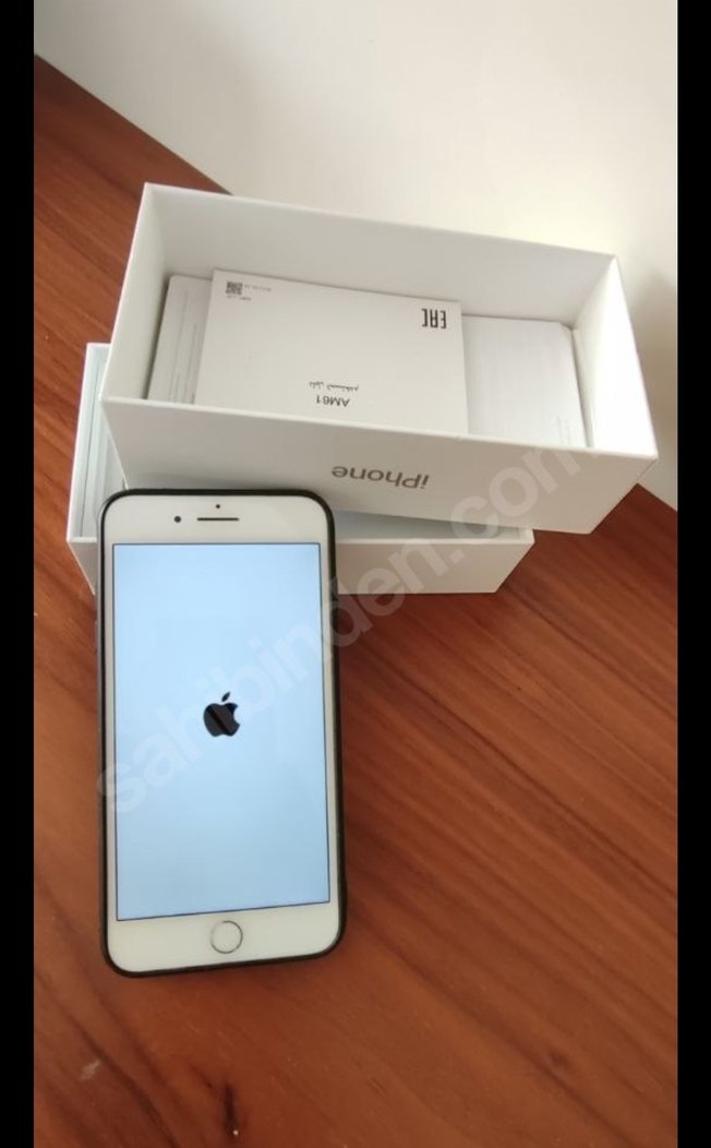 Beyaz iPhone kutusuyla birlikte - Görsel 4