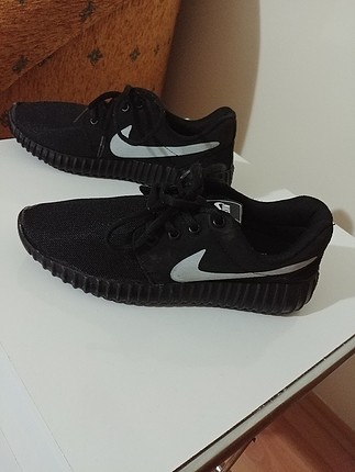 Nike siyah spor ayakkabı