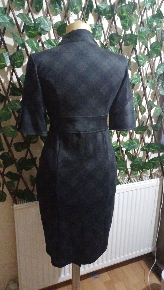 Düğmeli Siyah  midi Kadın Ofis Elbisesi - Görsel 2