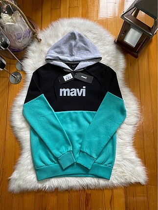 Mavi sweatshirt