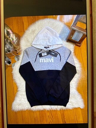 Mavi sweatshirt