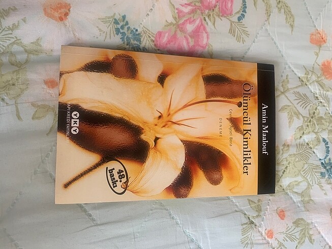 Ölümcül kimlikler orjinal kitap