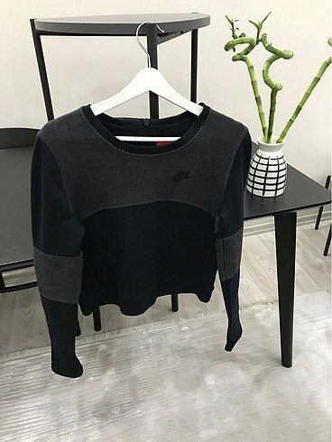 Nike spor kıyafeti