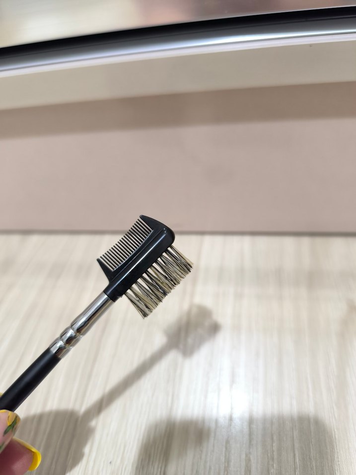 Çift Başlı Kaş Fırçası Bej Saplı - Görsel 3