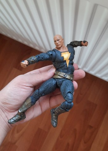  Beden Mcfarlane Black Adam