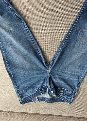 Levis Levis kot