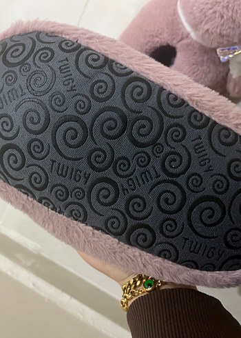 Kızlar için Pembe Kürklü Nakışlı Ev Terliği - Görsel 6