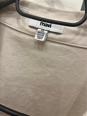 xs Beden ten rengi Renk Mavi marka krem kot gömlek