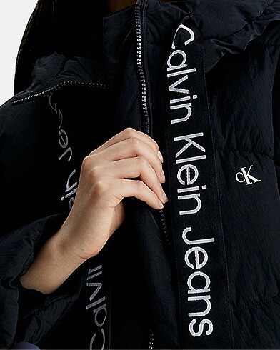 s Beden orjinal calvin klein şişme mont