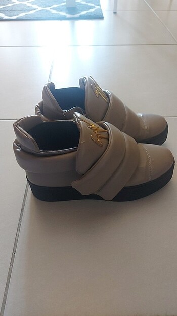 36 Beden Sneaker