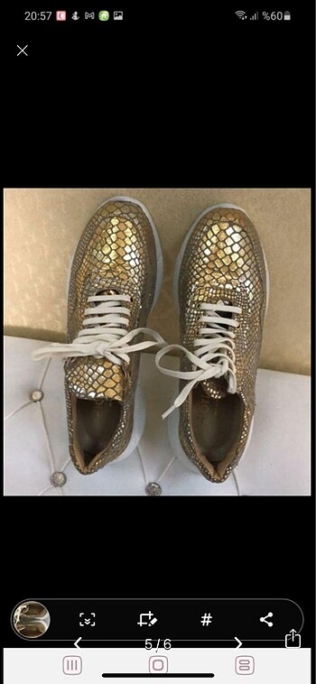 Sneaker ayakkabı