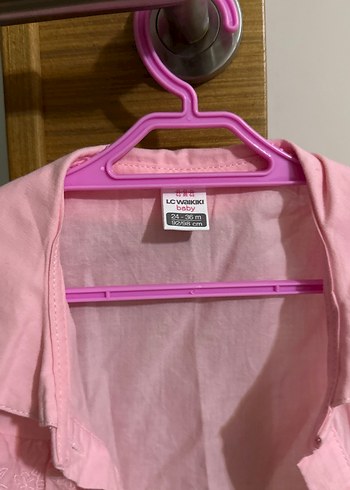Kız Çocuk Pembe Kolsuz Fırfırlı Gömlek - Görsel 2