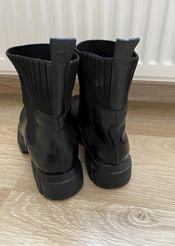 41 Beden siyah Renk Bershka Bot 41 Numara (Küçük Kalıp, 40 Gibi)